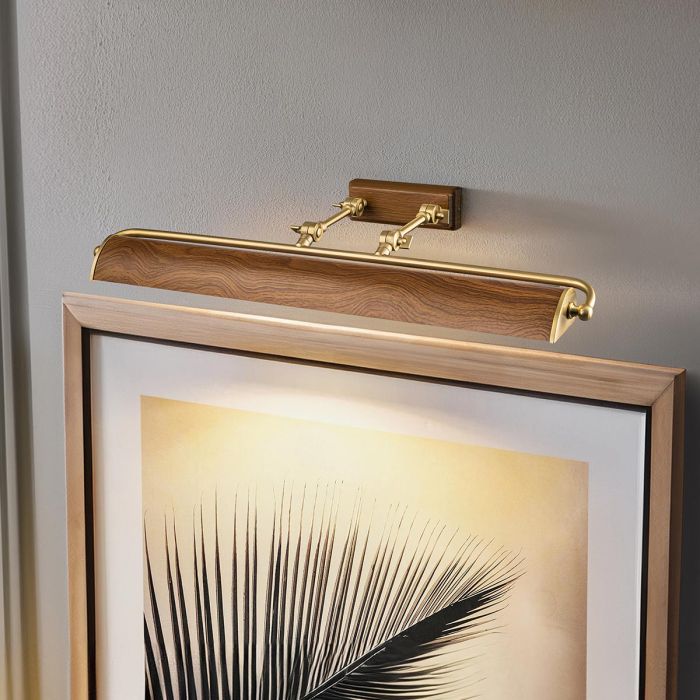 Winchfield 70cm Eiche Von Elstead Lighting - Erhältlich in antikem Messing, Mattschwarz und Eicheneffekt für Bildschirme und Wandhalterungen.