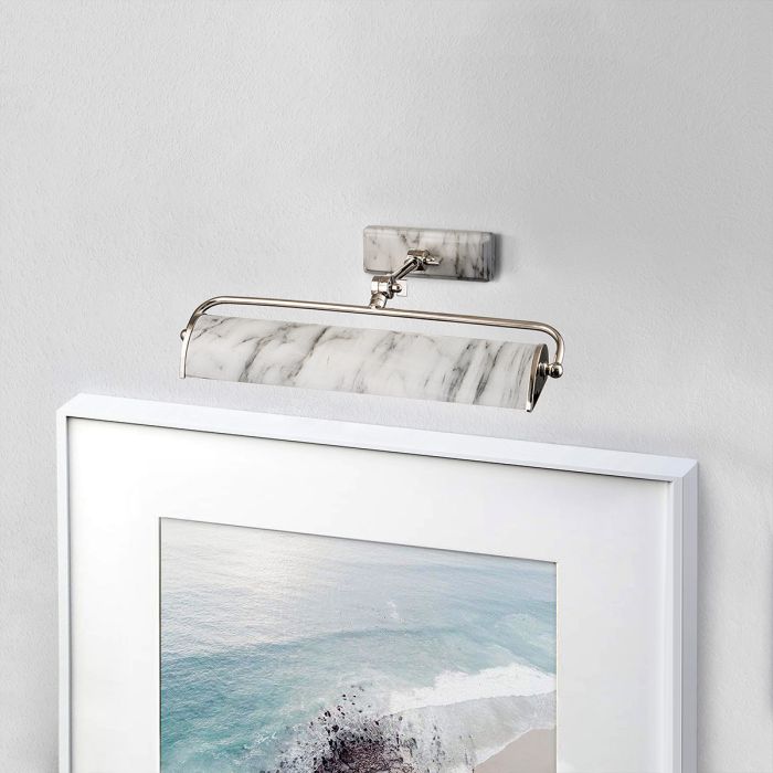 Winchfield 45cm Weiß Von Elstead Lighting - Erhältlich in antikem Messing, Mattschwarz und Eicheneffekt für Bildschirme und Wandhalterungen.